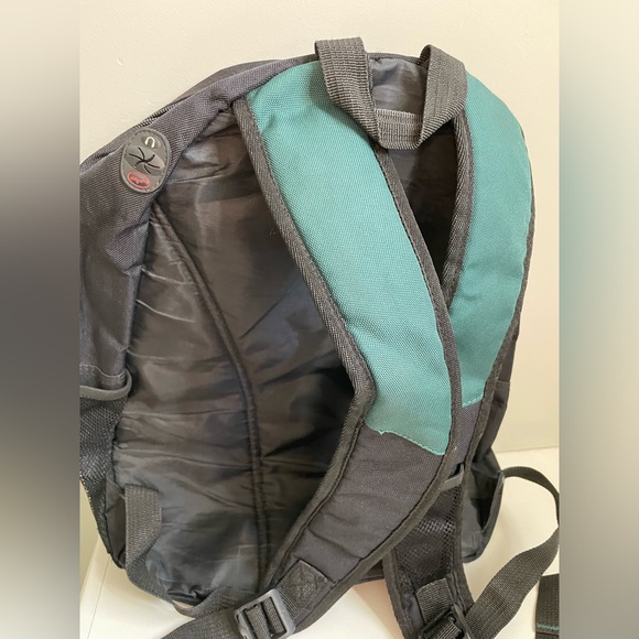 Sports Plus back pack (school, hiking, or travel), Green and Black, 18”X13”. - Picture 2 of 2